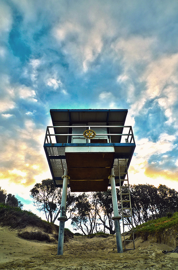 30d30m#8: The Tower at Sawtell SLSC (HDR)